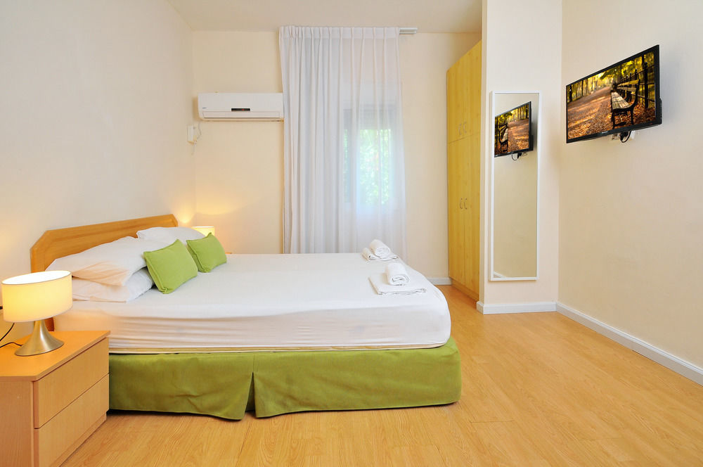 Travel Hotel Eilon Elon Exterior photo