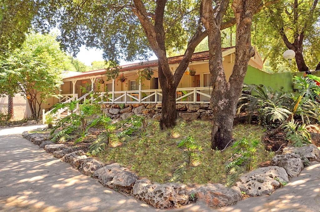 Travel Hotel Eilon Elon Exterior photo